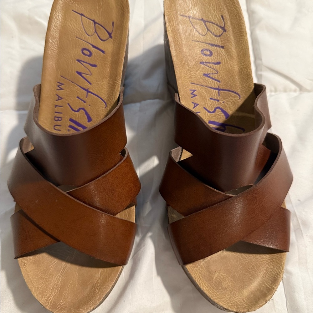 Blowfish Women's Tan Wedges